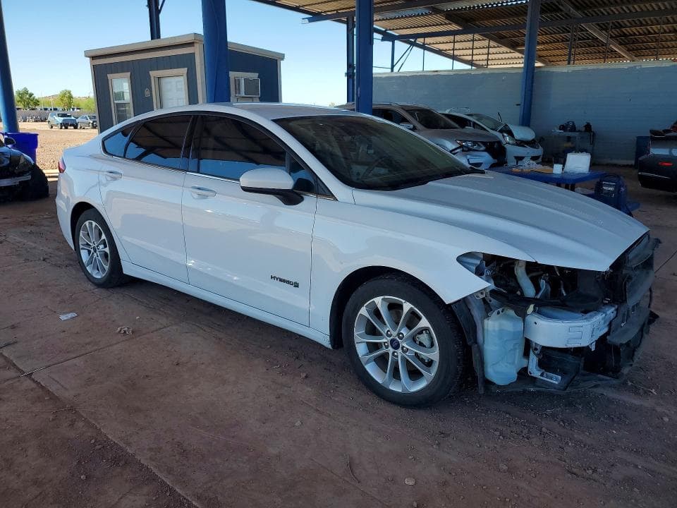 2019 FORD FUSION SE 4