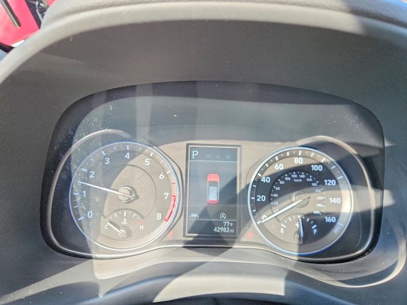 2022 HYUNDAI KONA SE 9