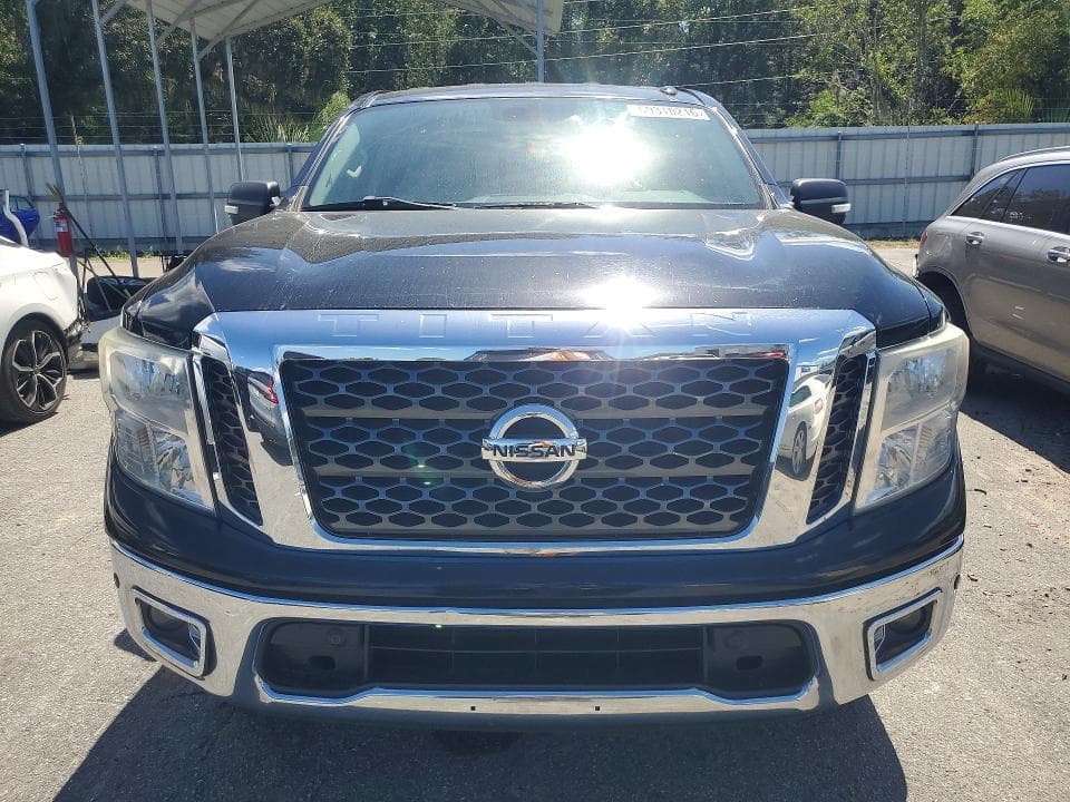 2017 NISSAN TITAN SV 5