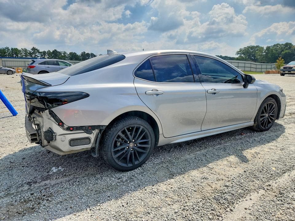 2024 TOYOTA CAMRY XSE 3