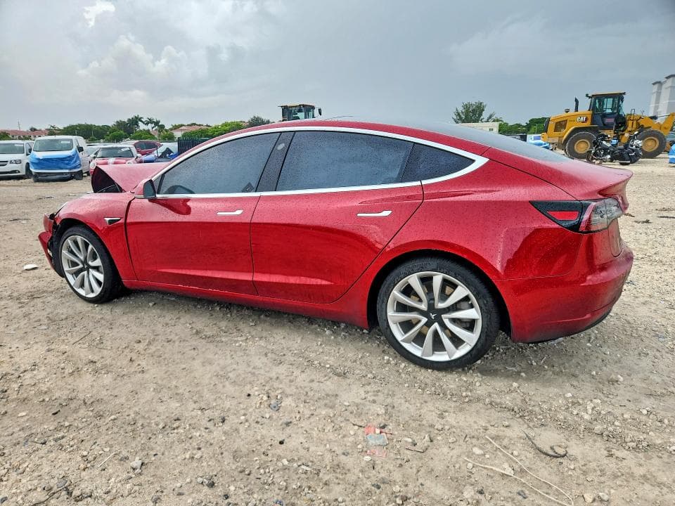 2018 TESLA MODEL 3 2