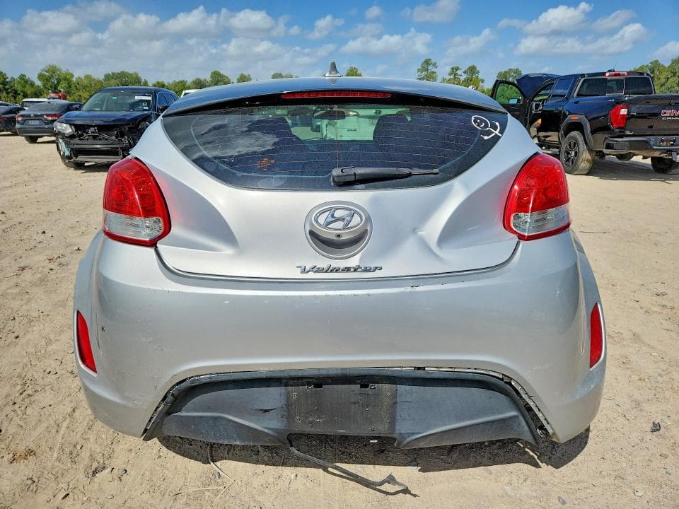 2017 HYUNDAI VELOSTER BASE 6