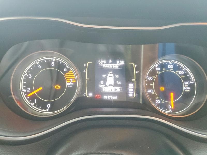 2019 JEEP CHEROKEE LATITUDE PLUS 9