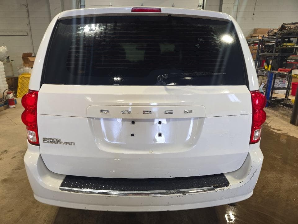 2017 DODGE GRAND CARAVAN SE 6