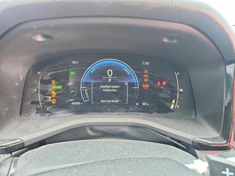 2025 TOYOTA CAMRY SE 9