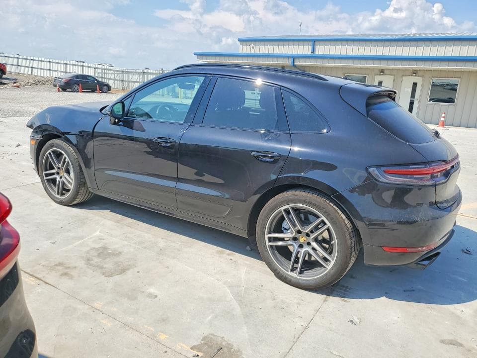 2021 PORSCHE MACAN TURBO 2