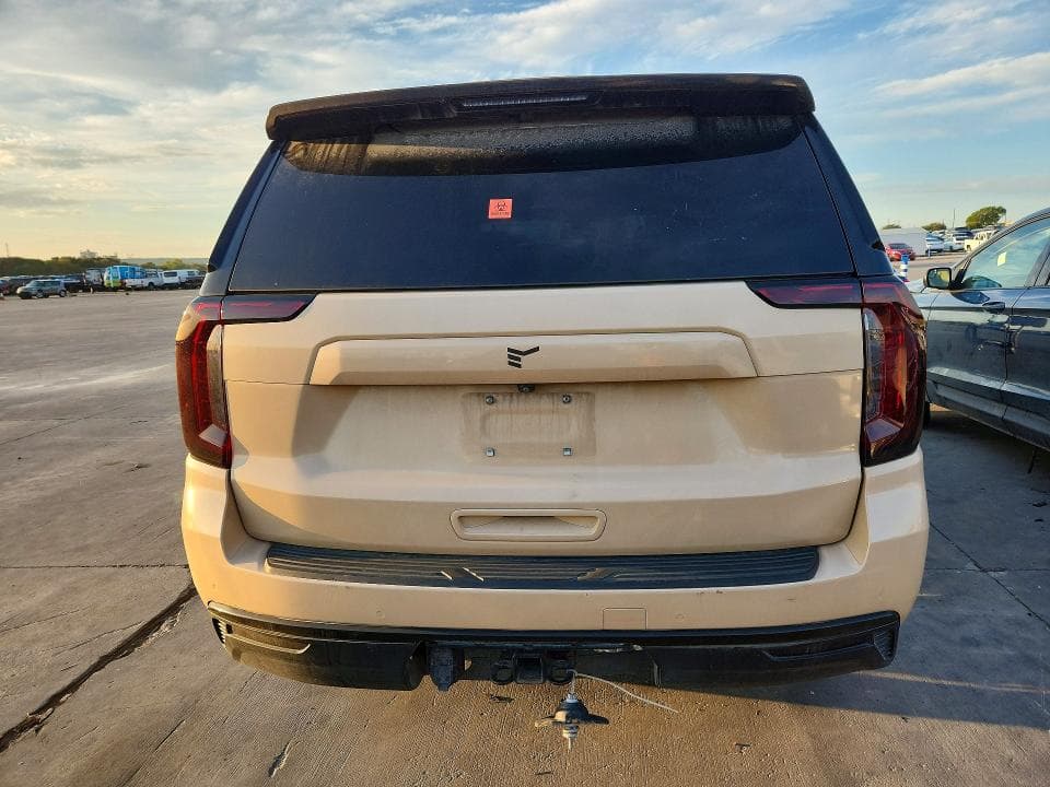 2022 GMC YUKON SLT 6
