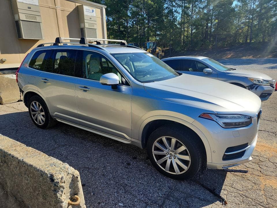 2018 VOLVO XC90 T5 4