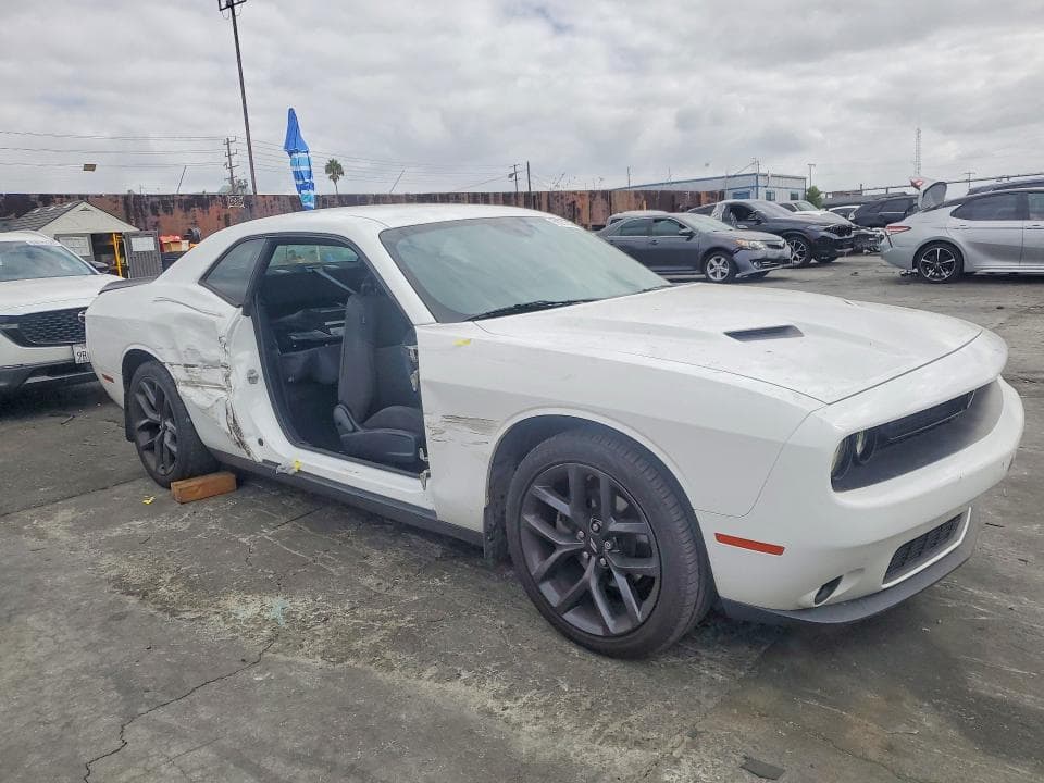 2019 DODGE CHALLENGER SXT 4