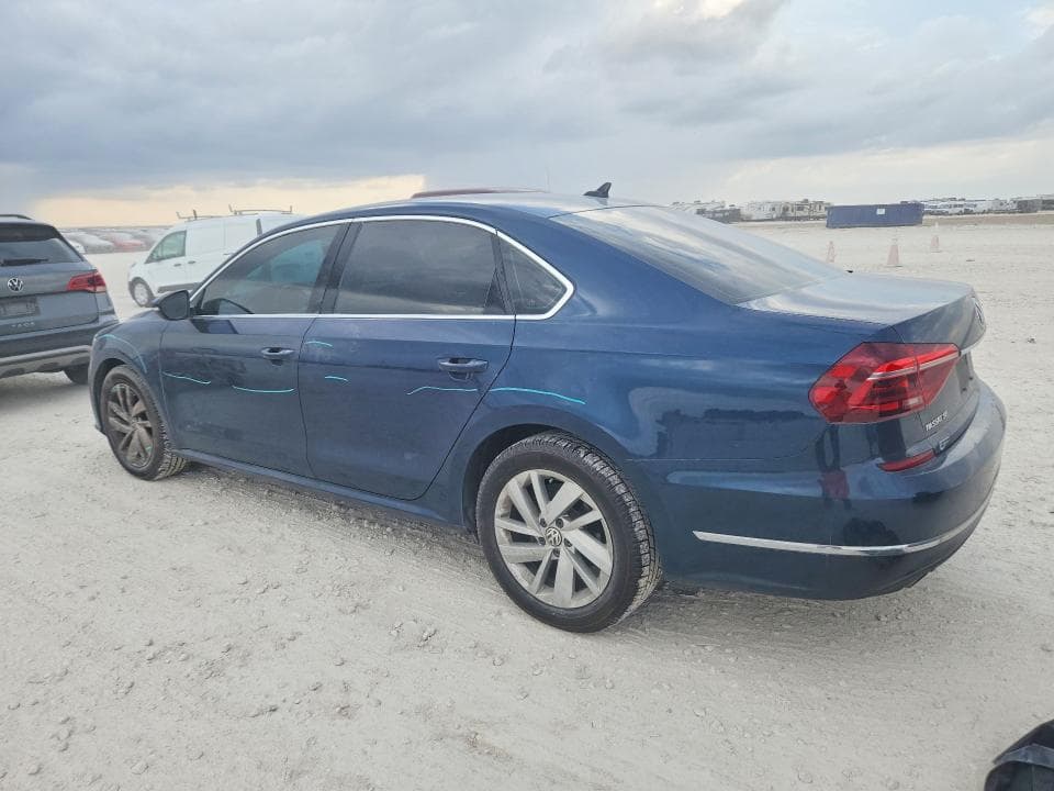 2018 VOLKSWAGEN PASSAT SE 2