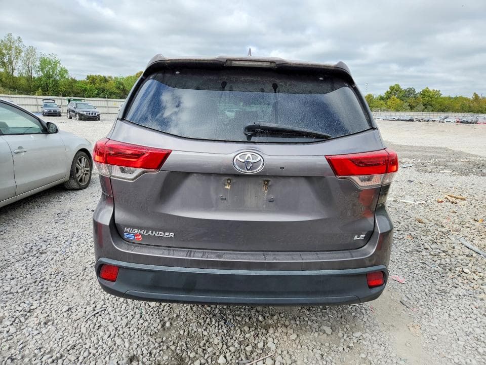 2017 TOYOTA HIGHLANDER LE PLUS 6
