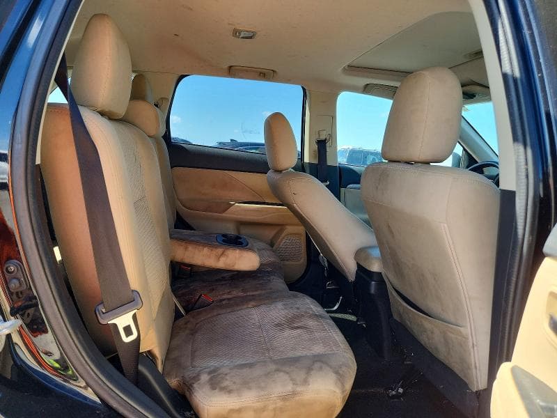 2017 MITSUBISHI OUTLANDER SE 11