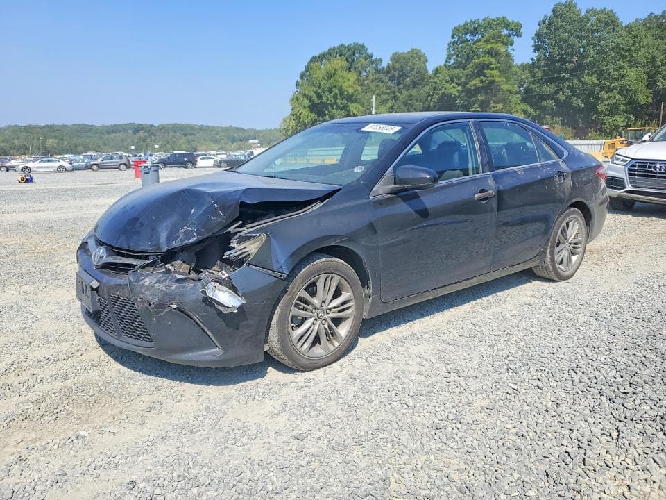 2017 TOYOTA CAMRY SE - 1