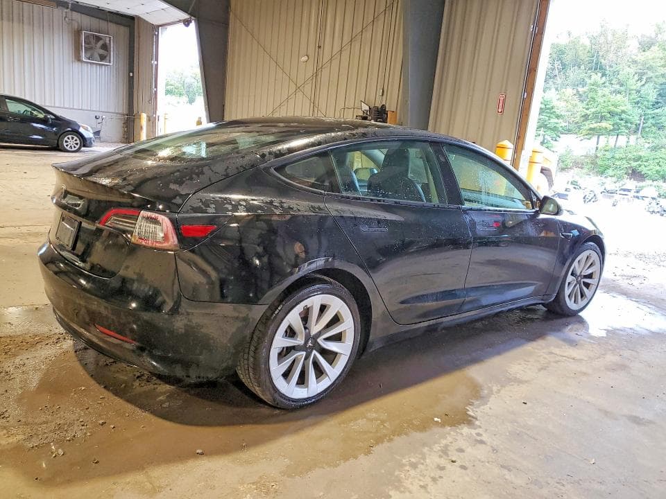 2023 TESLA MODEL 3 3