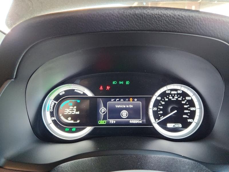 2018 KIA NIRO EX 9