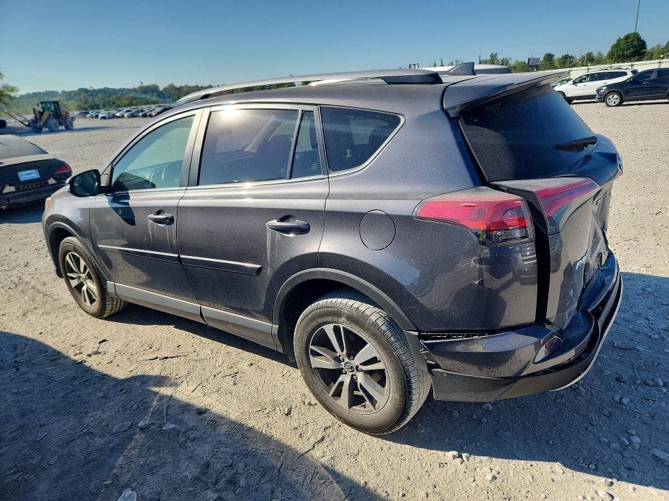 2017 TOYOTA RAV4 XLE 2