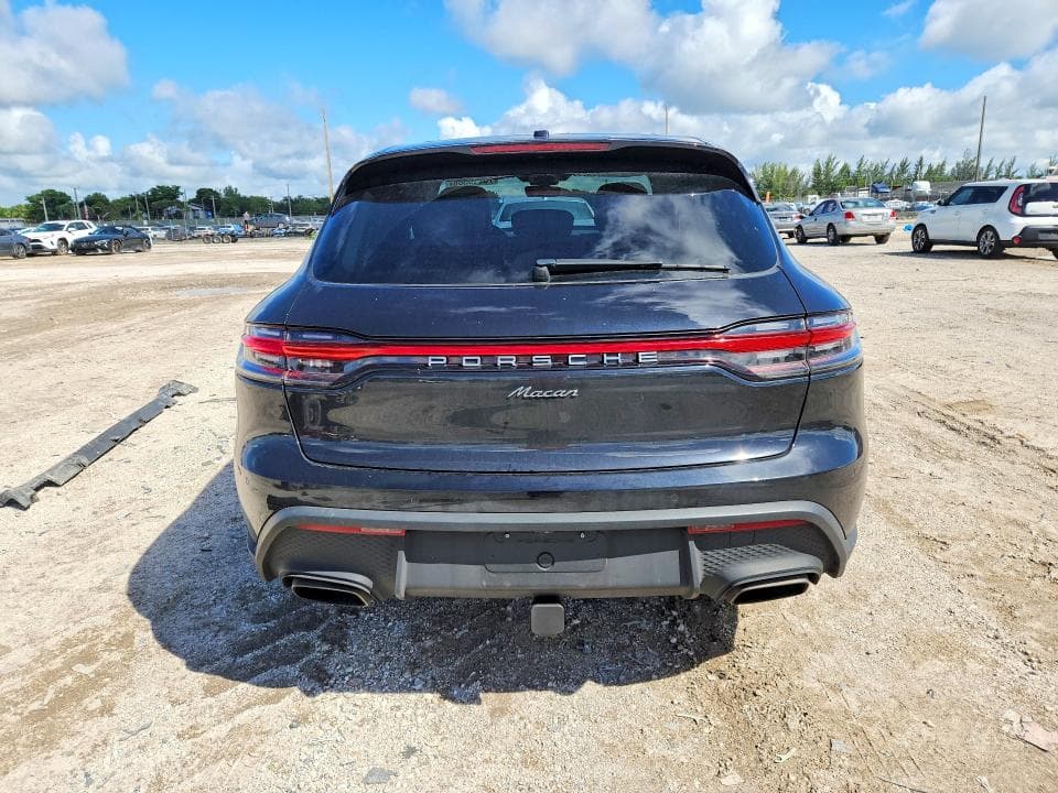 2022 PORSCHE MACAN 6