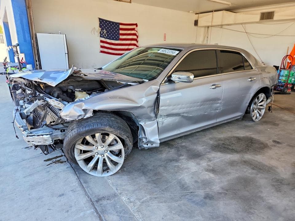 2018 CHRYSLER 300 LIMITED - 1