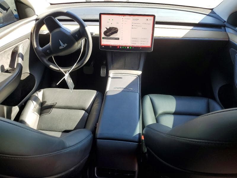 2023 TESLA MODEL Y 8