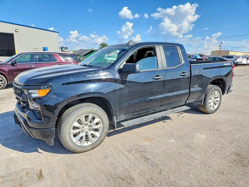 2022 CHEVROLET SILVERADO K1500 CUSTOM