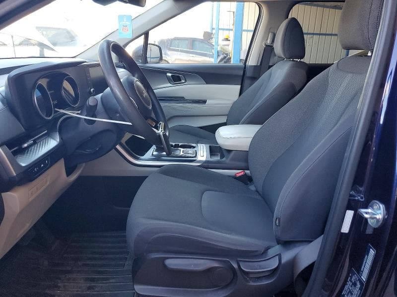 2023 KIA CARNIVAL LX 7