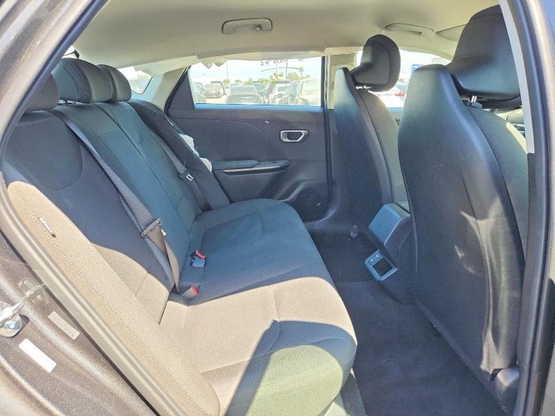 2026 KIA K4 LXS 10