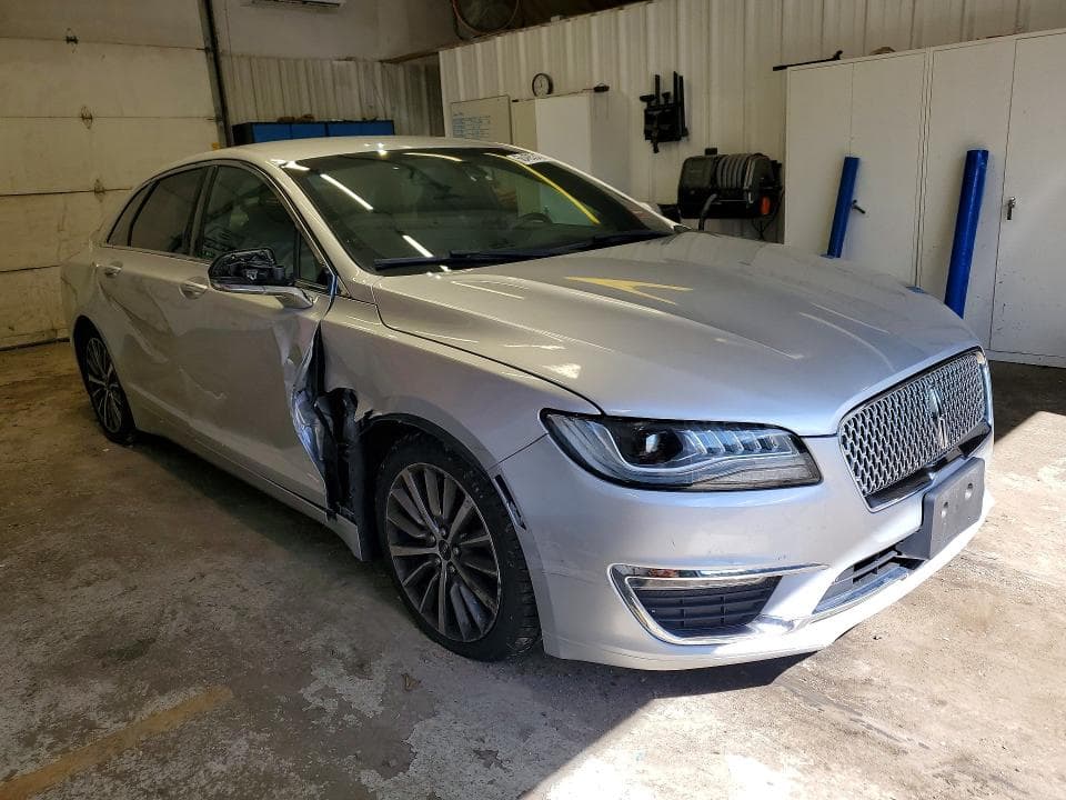 2019 LINCOLN MKZ 4