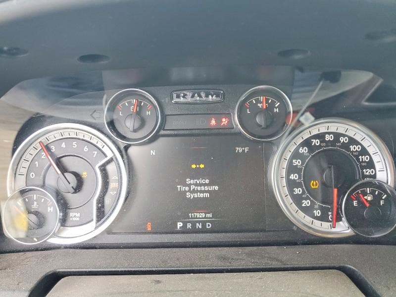 2019 RAM 1500 CLASSIC SLT 9