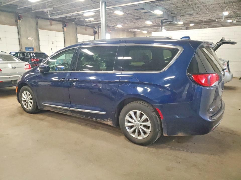 2017 CHRYSLER PACIFICA TOURING L 2