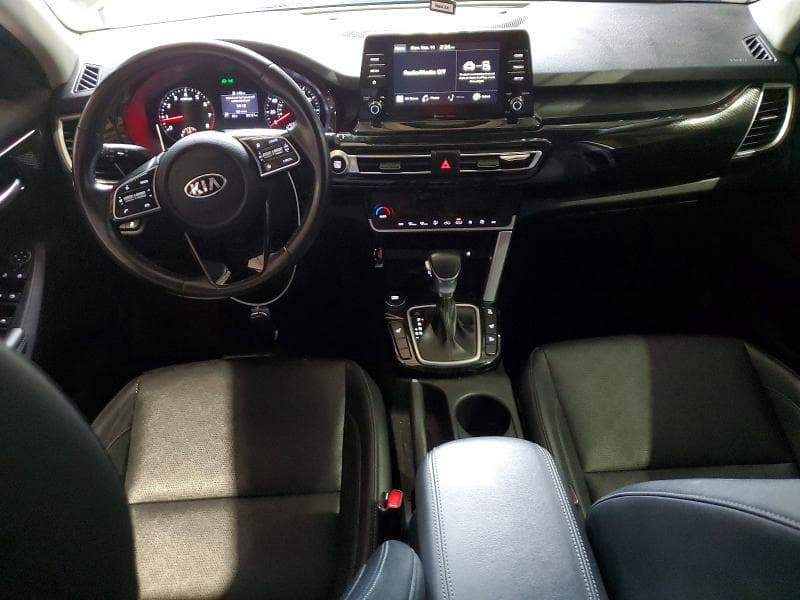 2021 KIA SELTOS EX 8