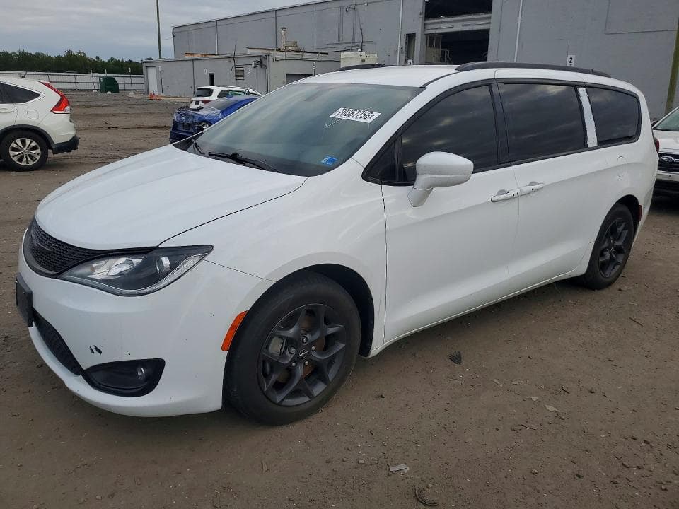2018 CHRYSLER PACIFICA TOURING L - 1