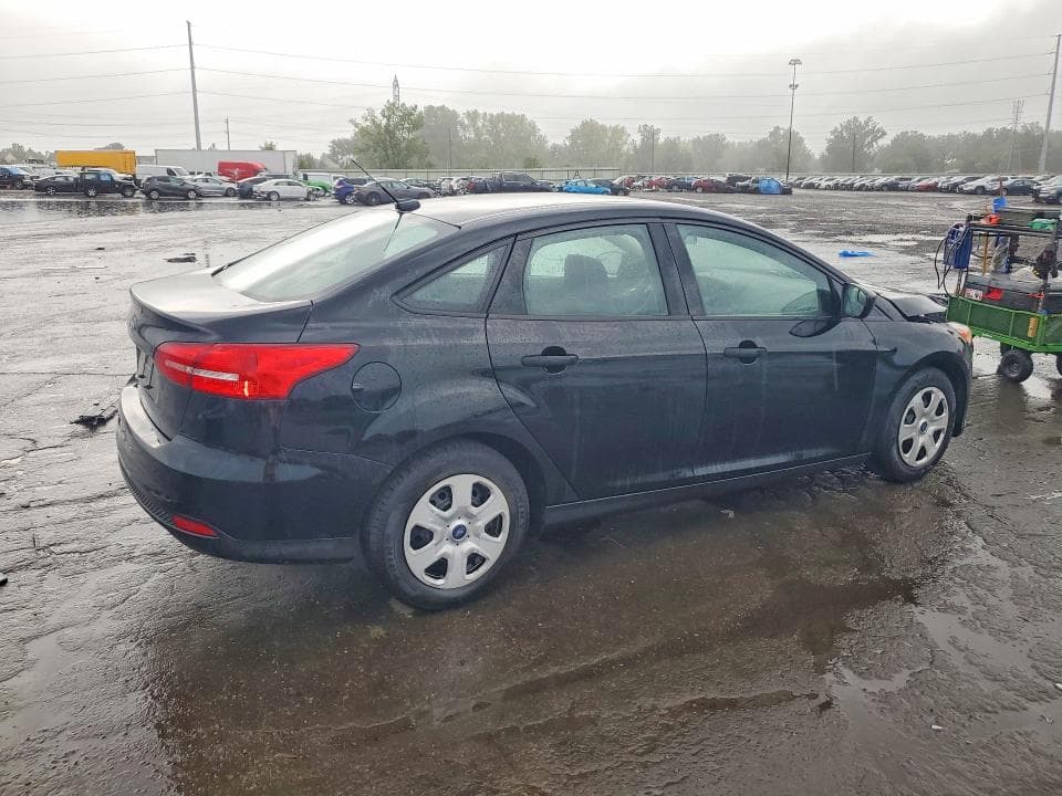 2017 FORD FOCUS S 3
