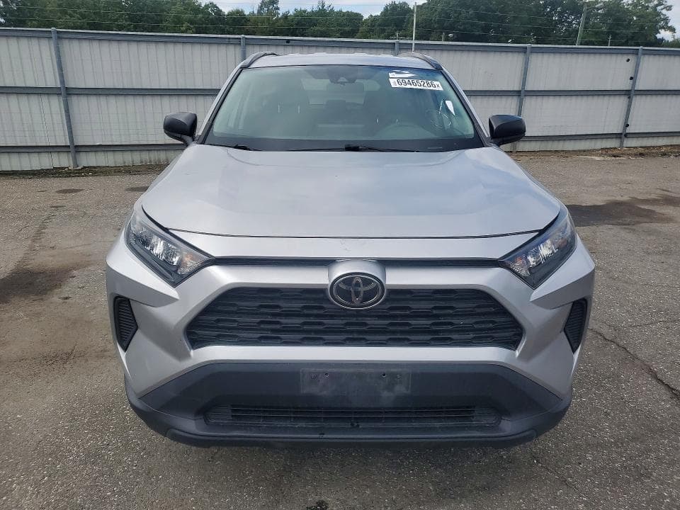2019 TOYOTA RAV4 LE 5