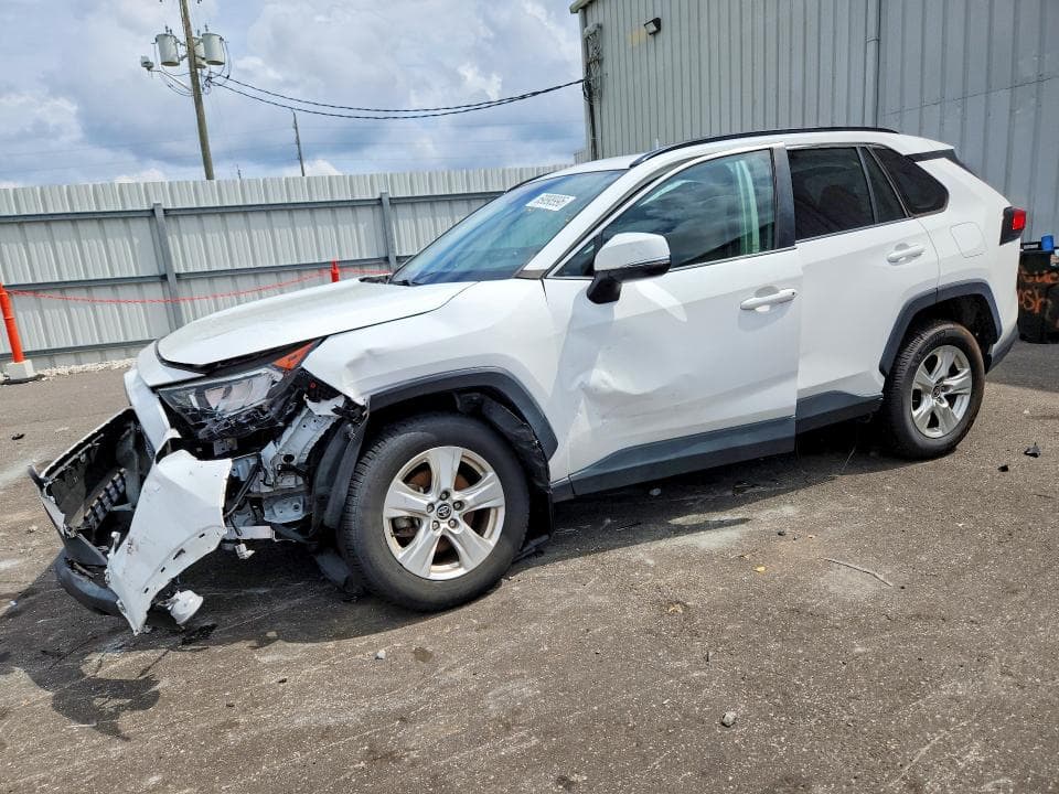 2021 TOYOTA RAV4 XLE - 1