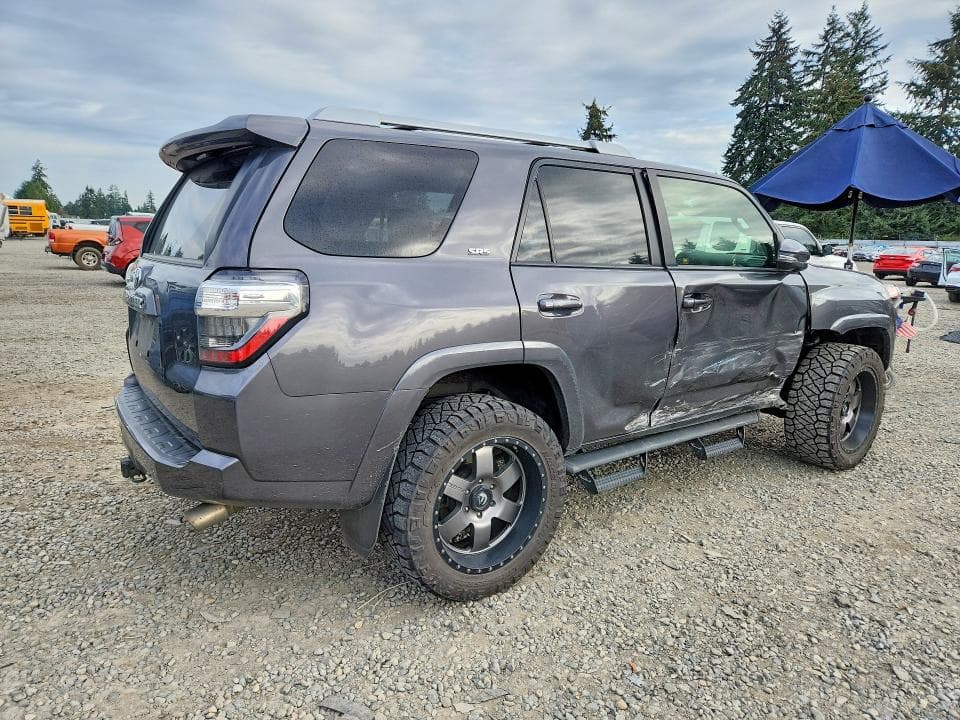 2018 TOYOTA 4RUNNER SR5 PREMIUM 3