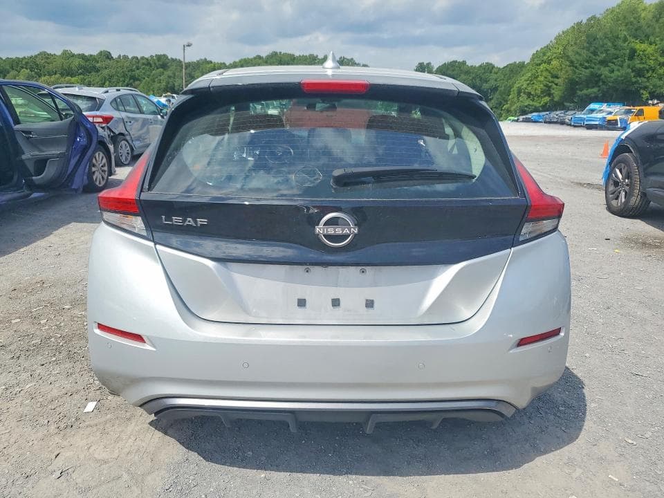 2023 NISSAN LEAF S 6