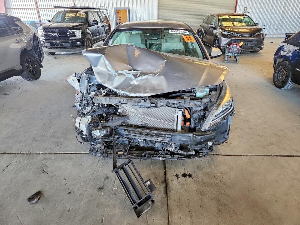 2017 HYUNDAI SONATA HYBRID SE 5