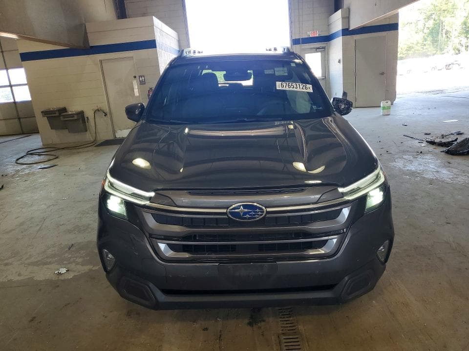 2025 SUBARU FORESTER LIMITED 5