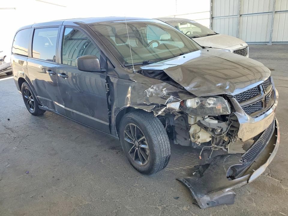 2018 DODGE GRAND CARAVAN SE 4