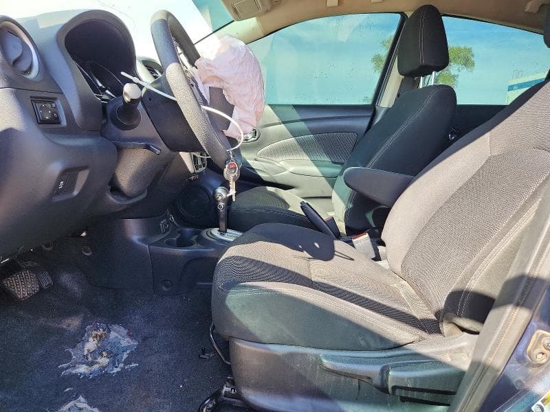 2017 NISSAN VERSA 1.6 SV 7
