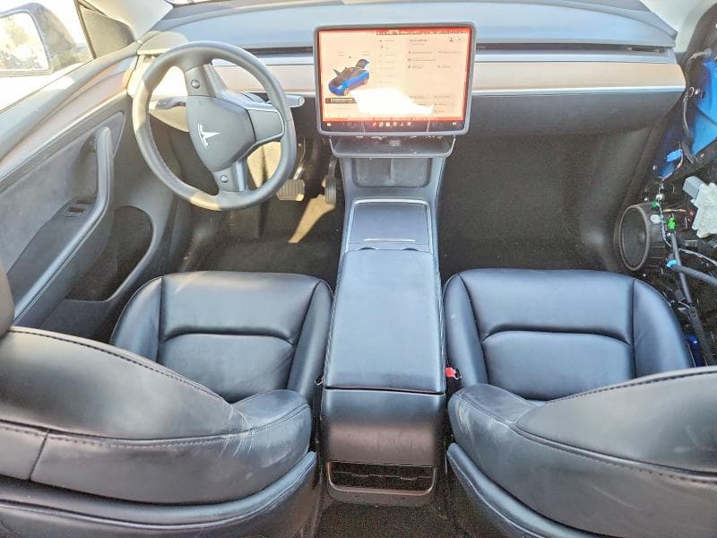 2023 TESLA MODEL Y 8