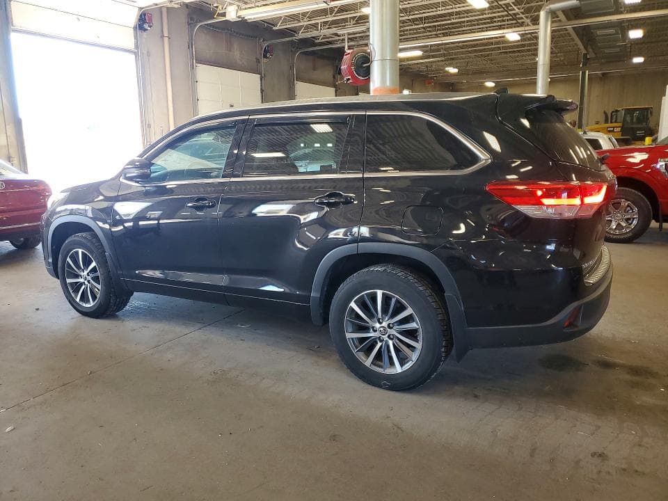 2017 TOYOTA HIGHLANDER XLE 2