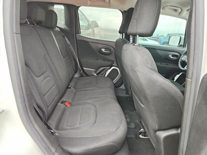 2018 JEEP RENEGADE LATITUDE 11