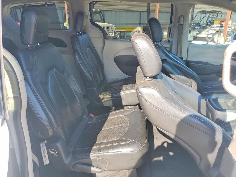 2020 CHRYSLER PACIFICA TOURING L 11