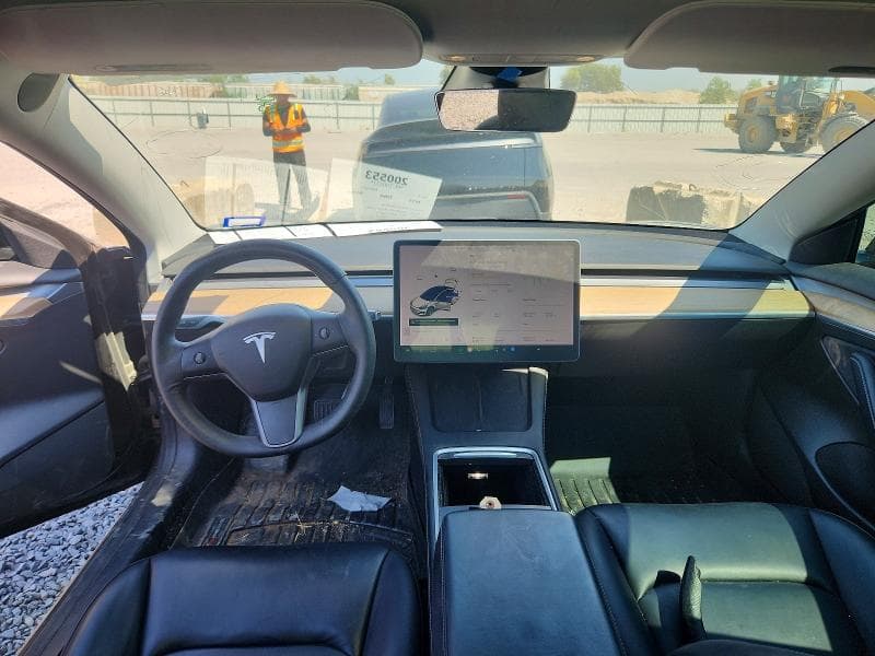 2021 TESLA MODEL 3 8