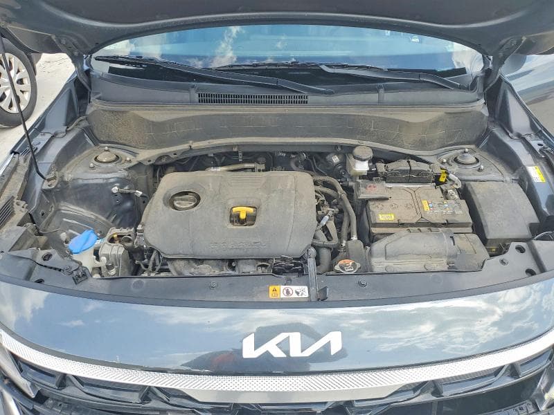 2025 KIA SELTOS S 12