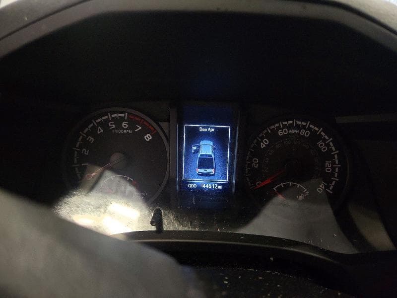 2022 TOYOTA TACOMA SR V6 9