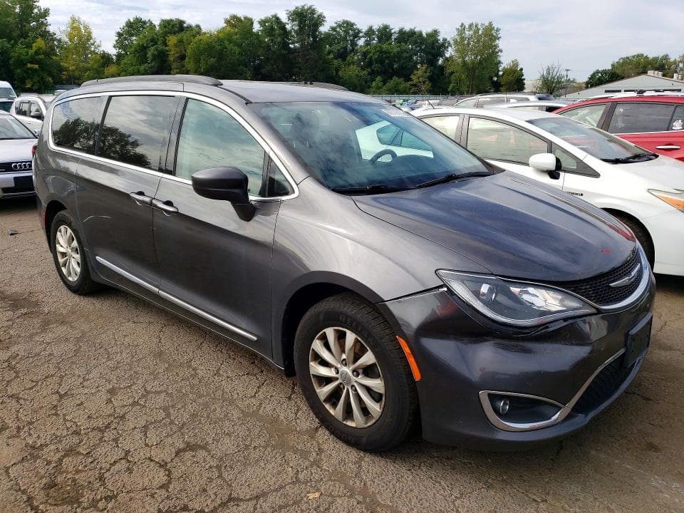 2017 CHRYSLER PACIFICA TOURING L 4