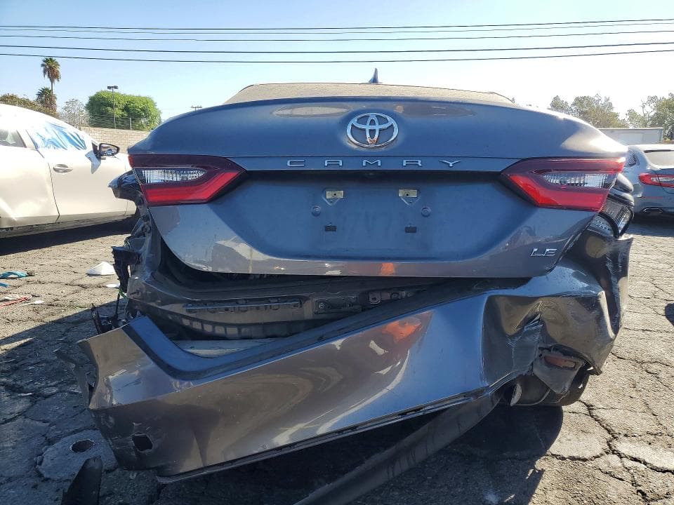 2022 TOYOTA CAMRY LE 6