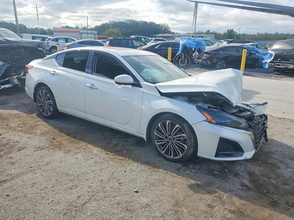 2023 NISSAN ALTIMA SL 4